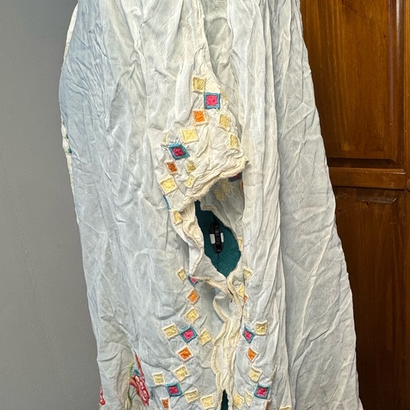 EUC - RARE Johnny Was oversized white embroidered poncho/tunic - Size Large - Picture 5 of 16